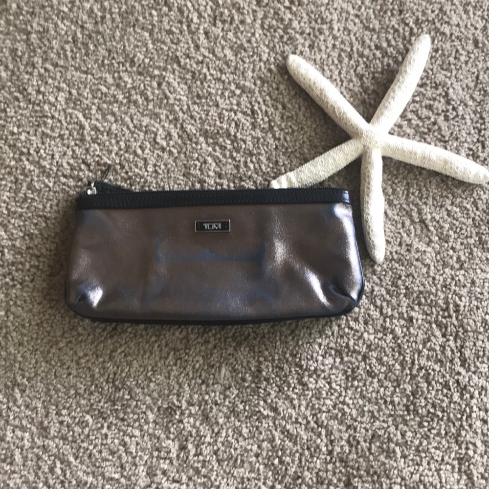 Tumi clutch wallet